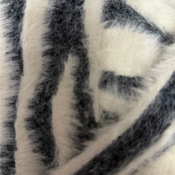 Anthropologie Cindy Eyelash Women Quarter Zip Brushed Knit Zebra Cozy Sweater S - Picture 4 of 9